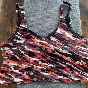 Like new, barely worn lulu align